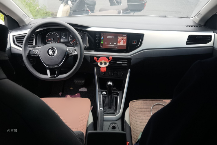 Volkswagen Polo 2021 car image #11
