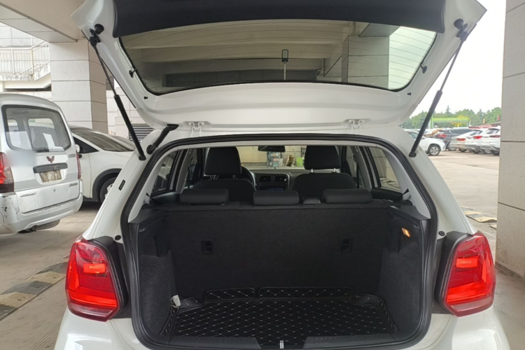 Volkswagen Polo 2018 #19 Volkswagen Polo 2018 car image #19