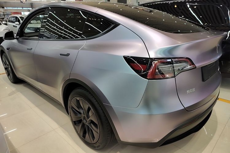 Tesla Model Y 2024 #5 Tesla Model Y 2024 car image #5