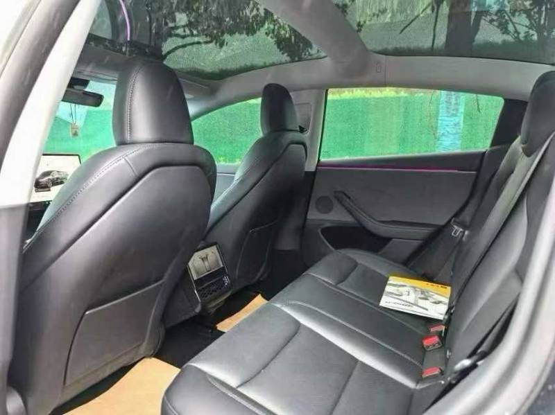Tesla Model 3 2025 car image #2