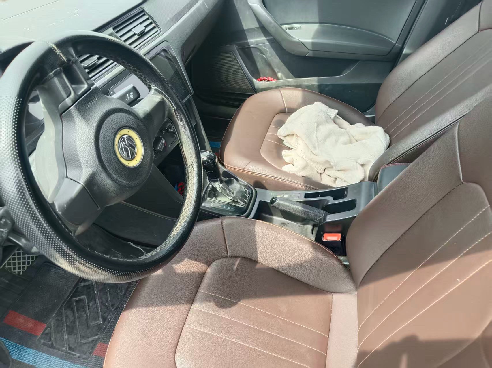 Volkswagen Santana 2015 car image #6