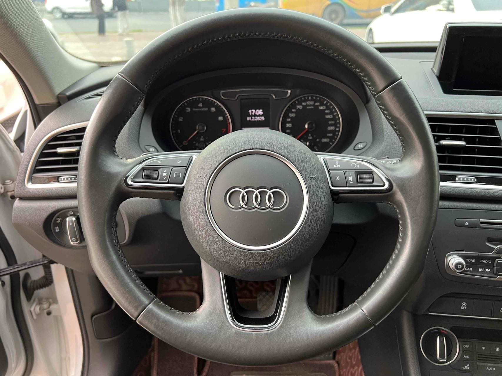 Audi Q3 2019 #8 Audi Q3 2019 car image #8