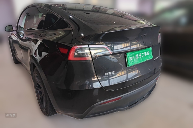 Tesla Model Y 2023 #5 Tesla Model Y 2023 car image #5
