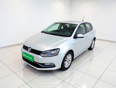 Volkswagen Polo 2015 Volkswagen Polo 2015 car image