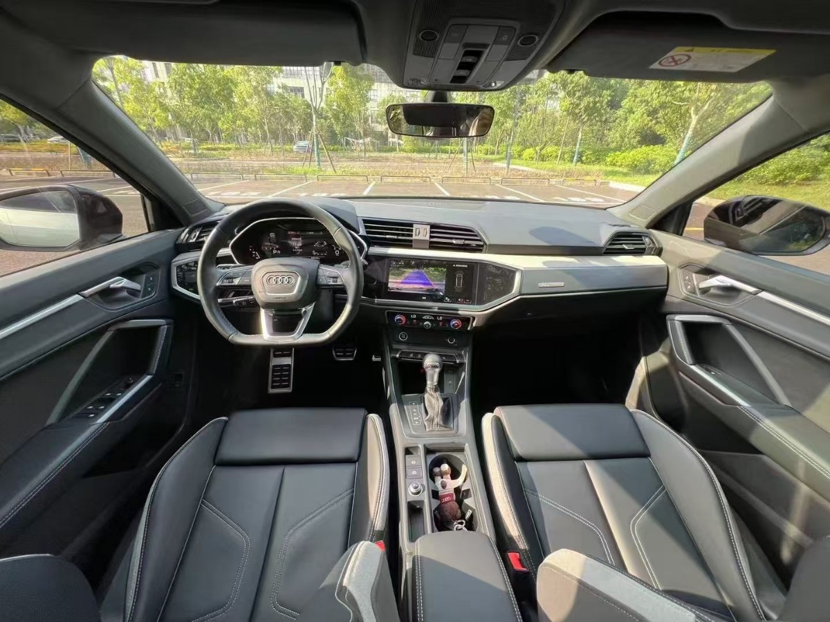 Audi Q3 2023 immagine di auto #3