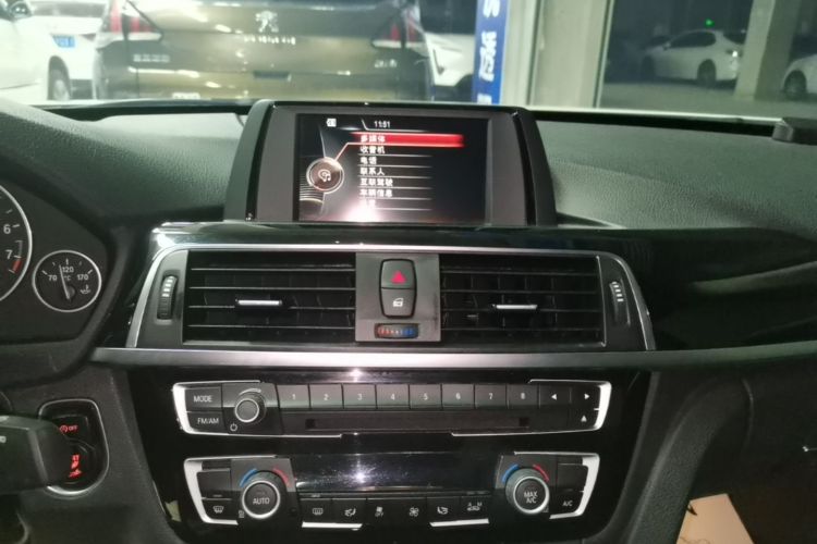 BMW 3 Series 2017 #13 BMW 3 Series 2017 car image #13