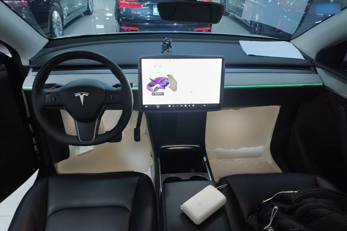 Tesla Model Y 2024 car image #15