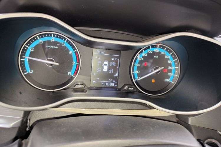 GEELY Emgrand 2022 #12 GEELY Emgrand 2022 car image #12