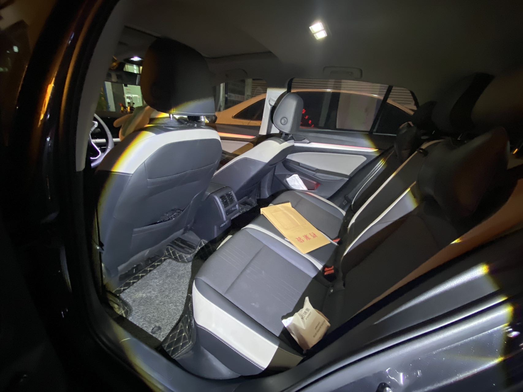Volkswagen Golf 2021 car image #6