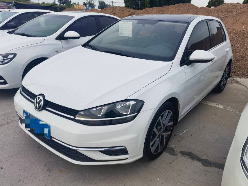 Volkswagen Golf 2020 car image 