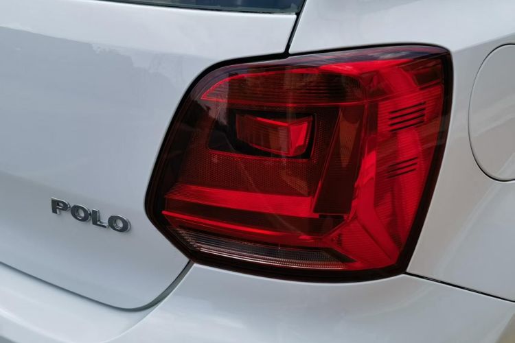 Volkswagen Polo 2015 #8 Volkswagen Polo 2015 car image #8