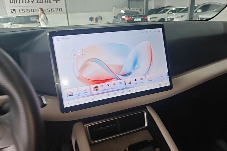 BYD YuanUP 2025 car image #13