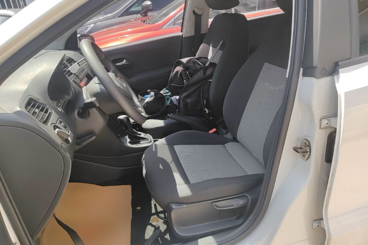Volkswagen Polo 2019 #15 Volkswagen Polo 2019 car image #15