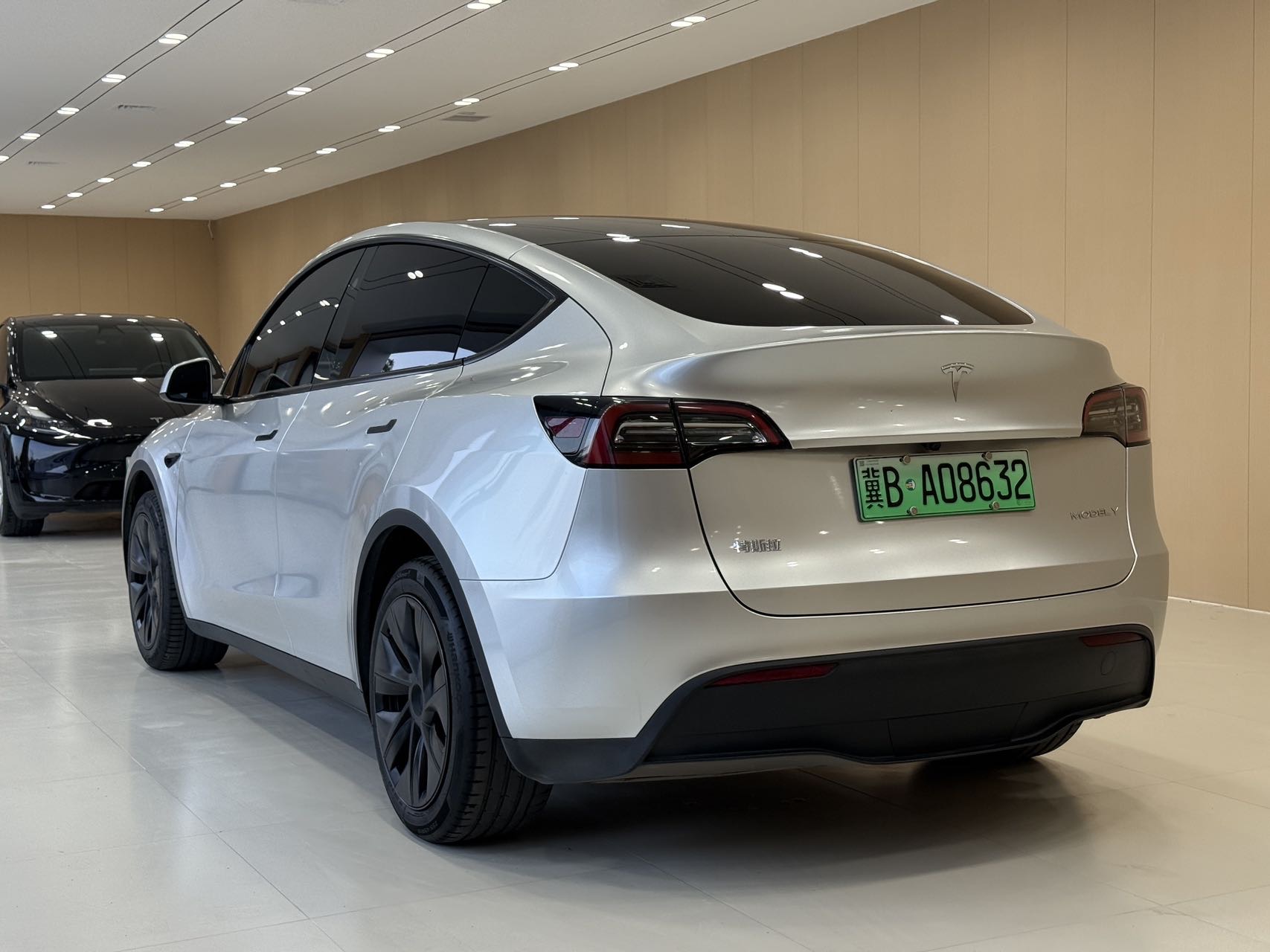 Tesla Model Y 2024 #9 Tesla Model Y 2024 image de voiture #9