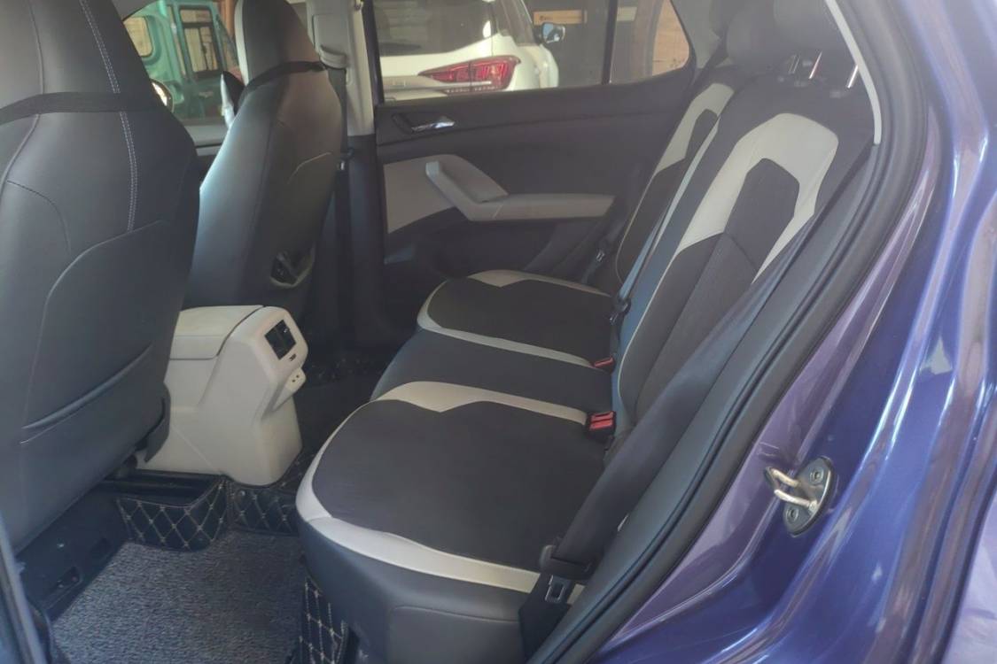 Volkswagen T-Cross 2019 car image #19