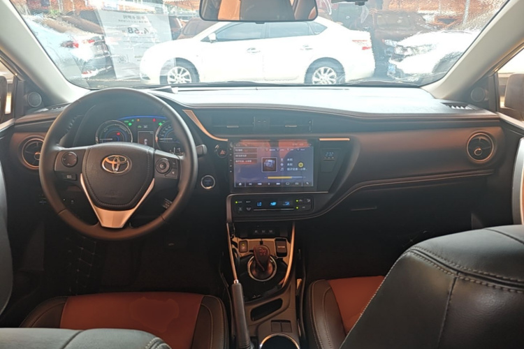 Toyota Corolla 2018 #10 Toyota Corolla 2018 car image #10