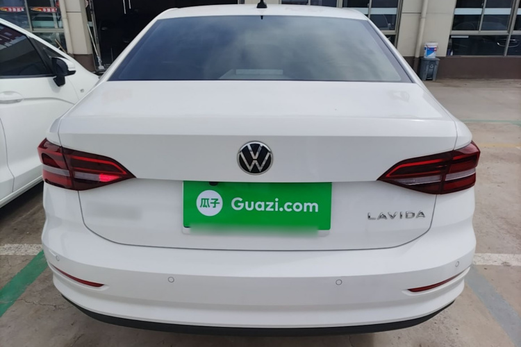 Volkswagen Lavida 2021 car image #6