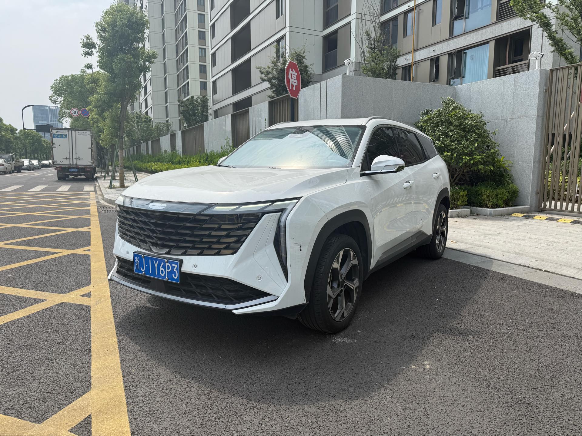 GEELY Boyue L 2024 GEELY Boyue L 2024 car image