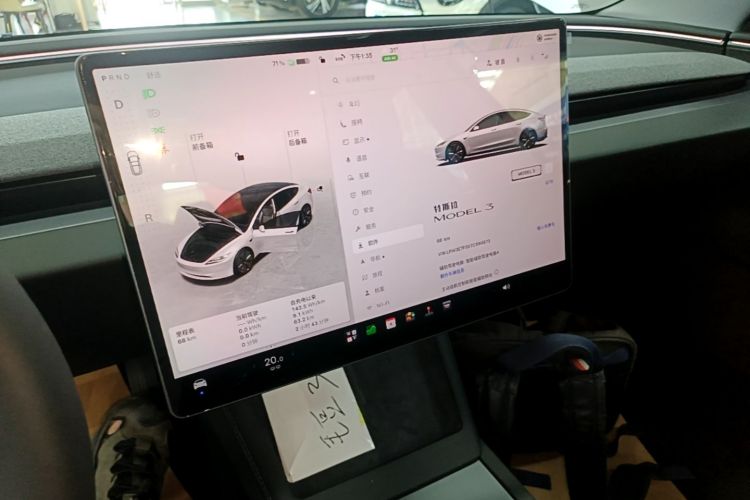 Tesla Model 3 2026 #13 Tesla Model 3 2026 car image #13