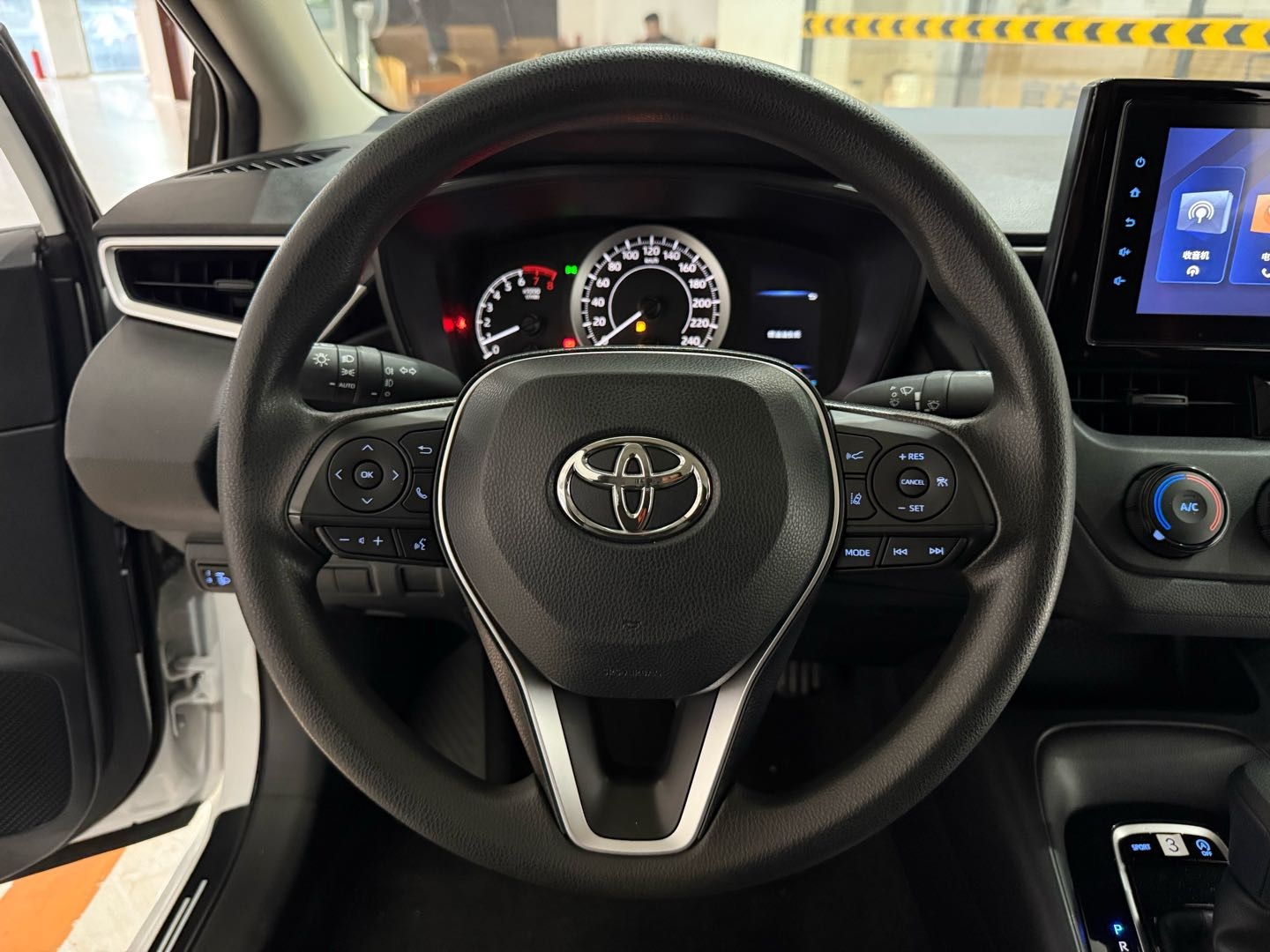 Toyota Corolla 2023 car image #15