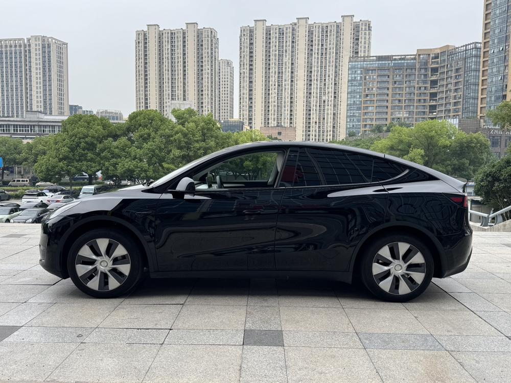 Tesla Model Y 2023 #4 Tesla Model Y 2023 immagine di auto #4