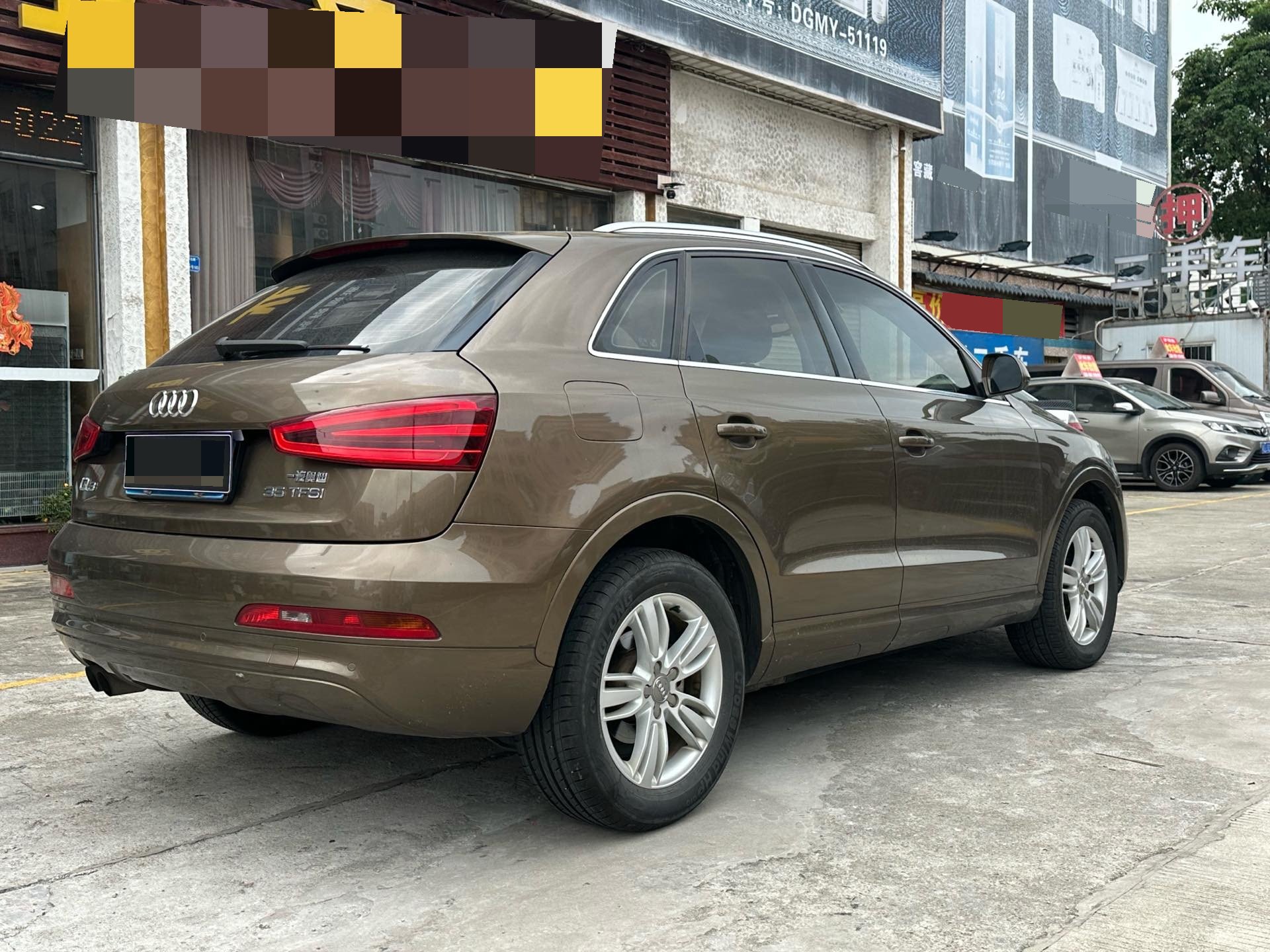 Audi Q3 2014 car image #7