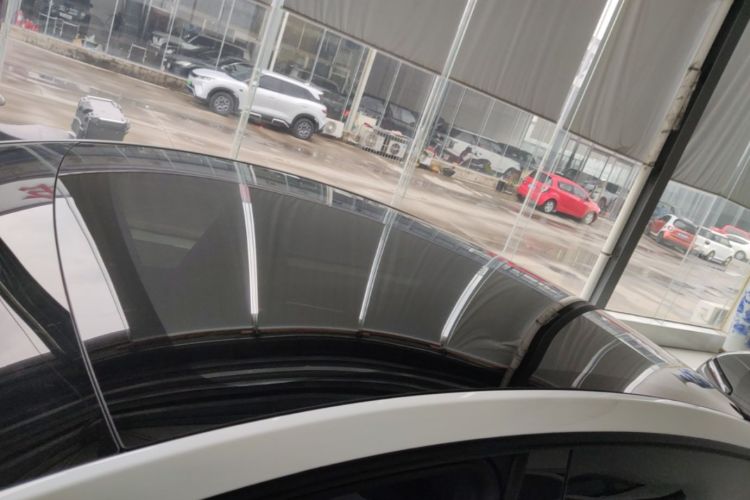 Tesla Model Y 2026 #25 Tesla Model Y 2026 car image #25