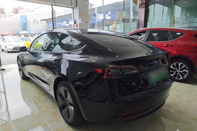 Tesla Model 3 2022 car image #5
