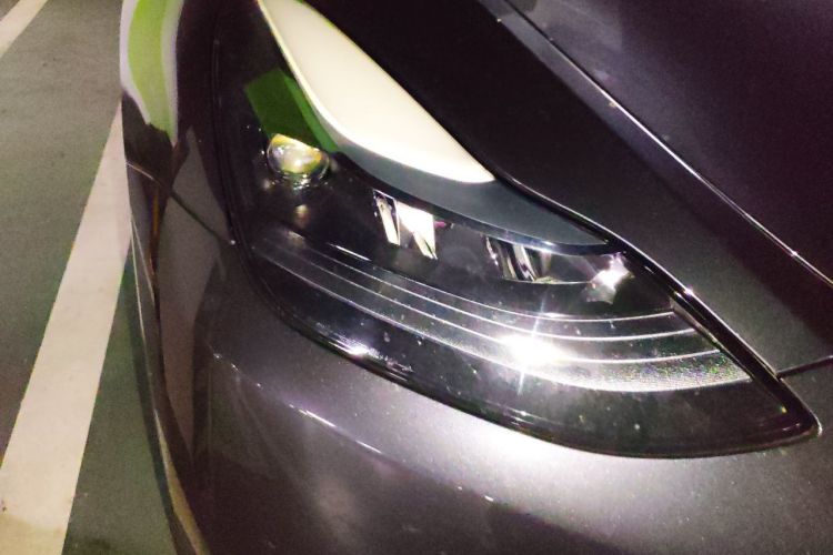 Tesla Model Y 2024 #8 Tesla Model Y 2024 car image #8