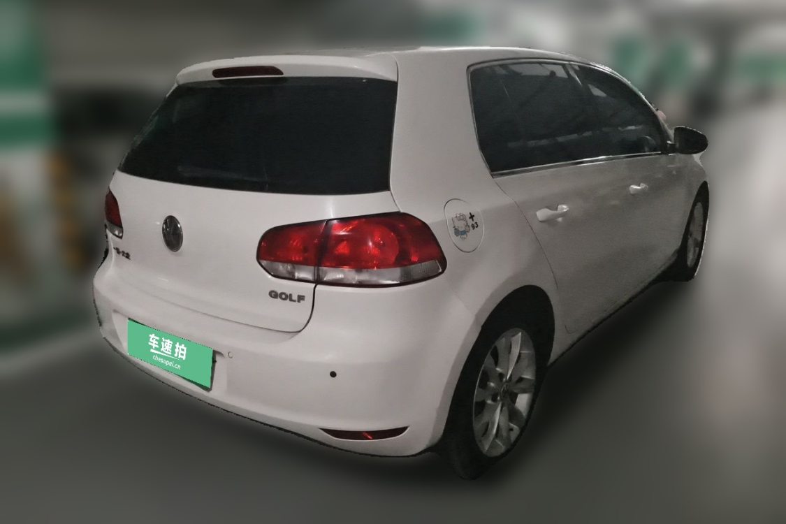 Volkswagen Golf 2012 car image #4
