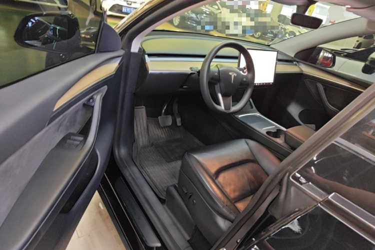 Tesla Model Y 2021 #12 Tesla Model Y 2021 car image #12