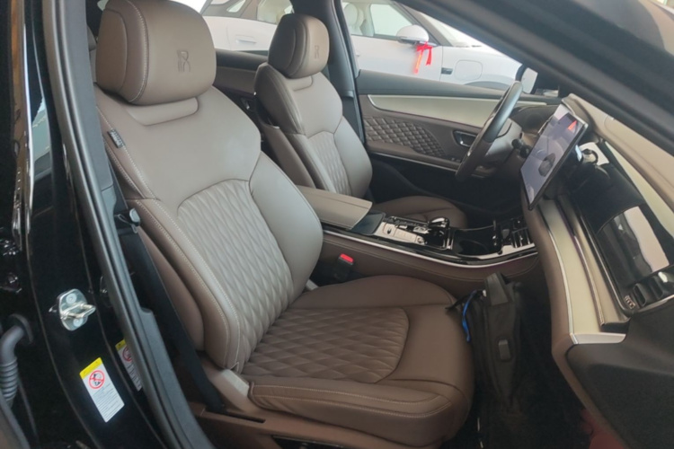 BYD Han 2023 car image #24
