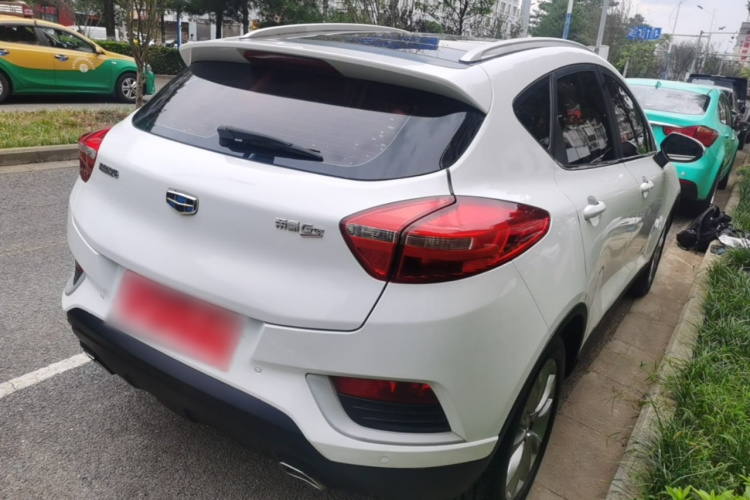 GEELY Emgrand GS 2016 car image #7