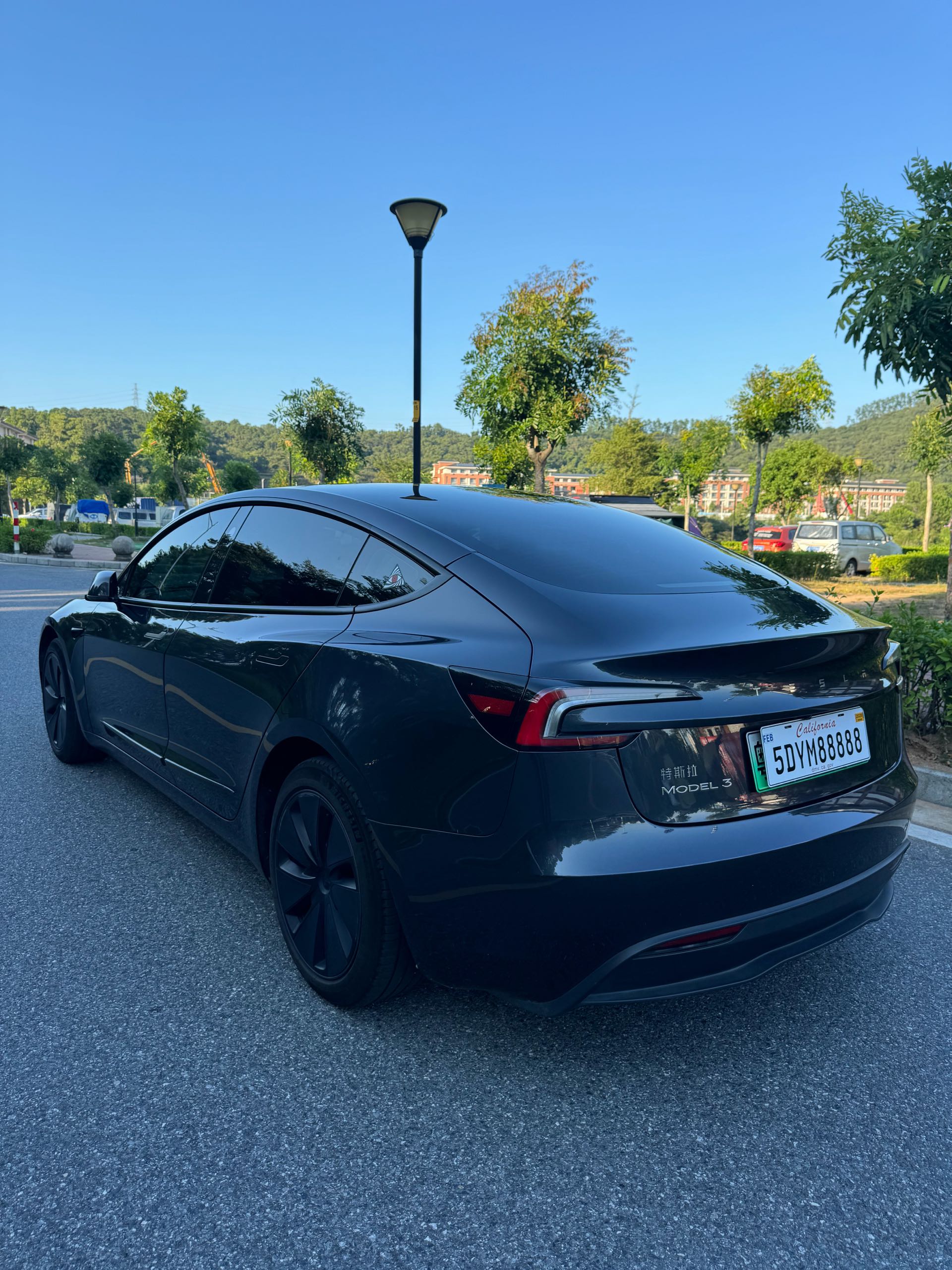 Tesla Model 3 2024 car image #5