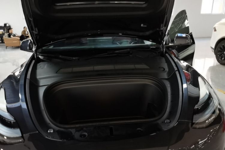 Tesla Model Y 2024 #20 Tesla Model Y 2024 car image #20
