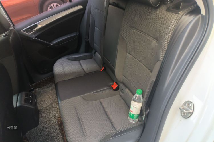 Volkswagen Golf 2018 imagen de coche #19