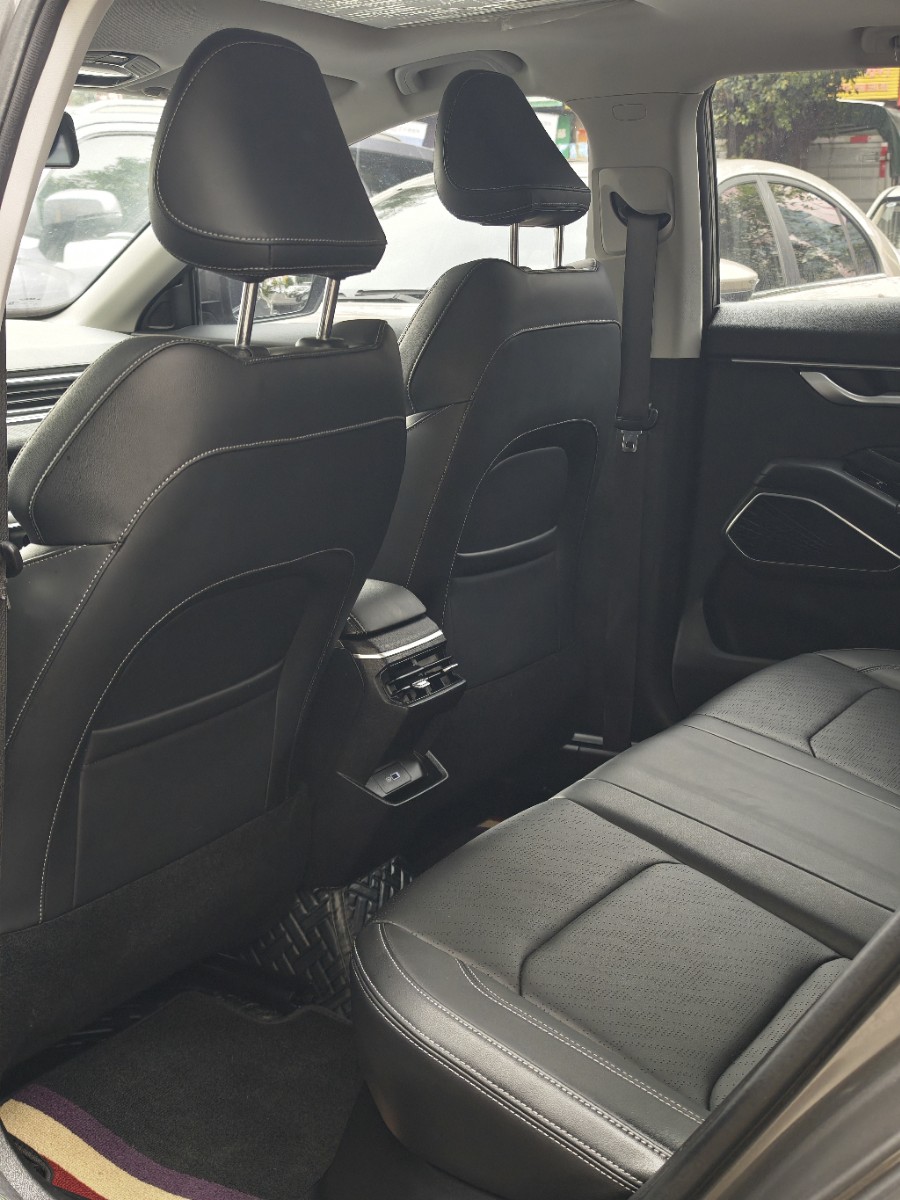 GEELY Emgrand 2024 car image #8