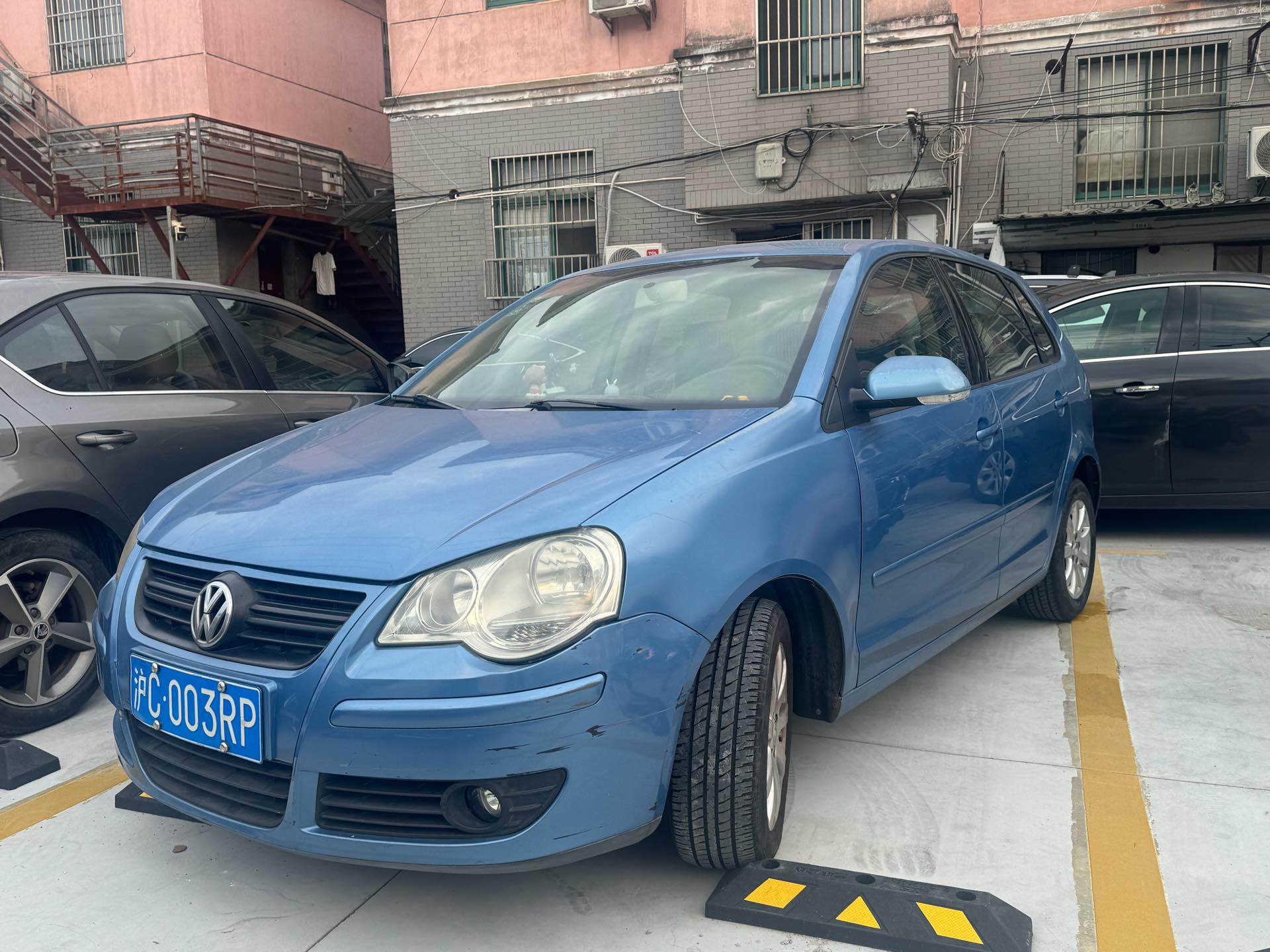 Volkswagen Polo 2010 immagine di auto 