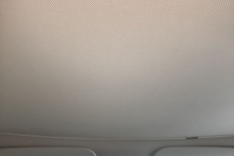 Tesla Model Y 2024 car image #18