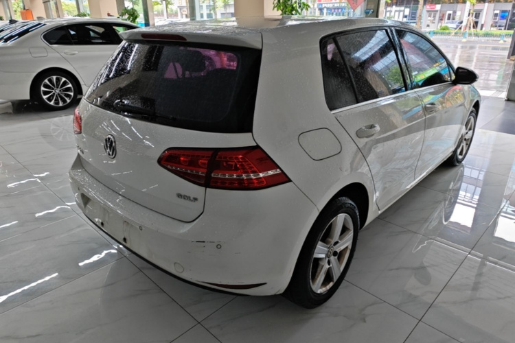 Volkswagen Golf 2016 car image #7