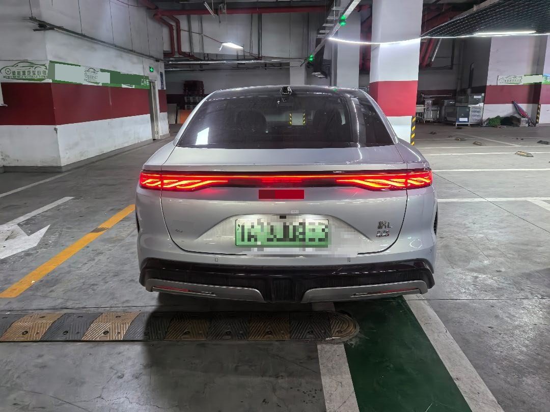 BYD HanL 2025 #5 BYD HanL 2025 изображение автомобиля #5