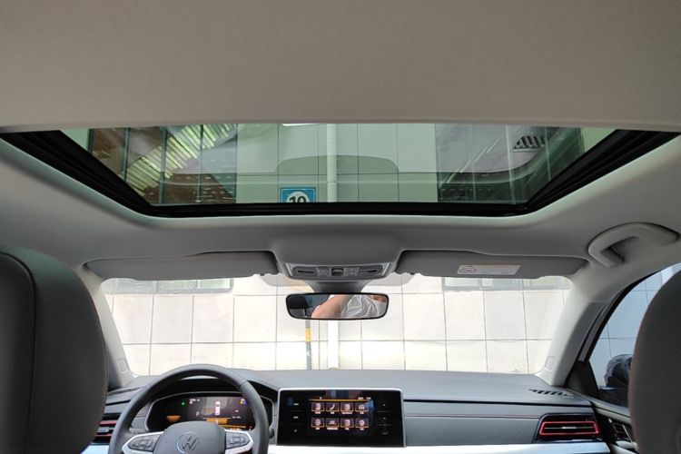 Volkswagen Lavida 2025 car image #18