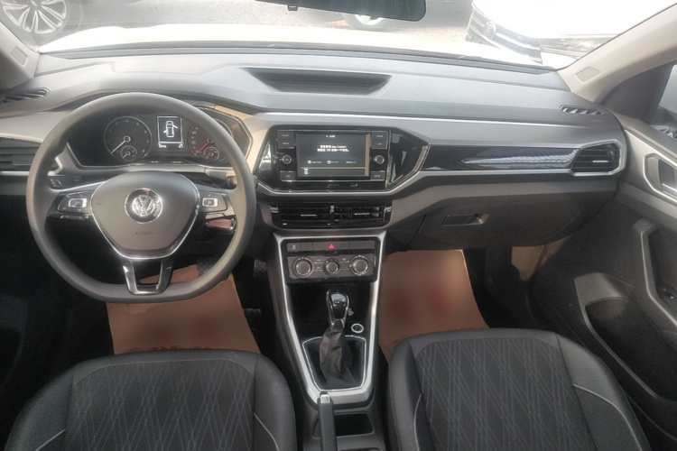 Volkswagen T-Cross 2019 #11 Volkswagen T-Cross 2019 صورة سيارة #11