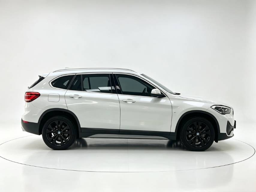 BMW X1 2023 immagine di auto #3