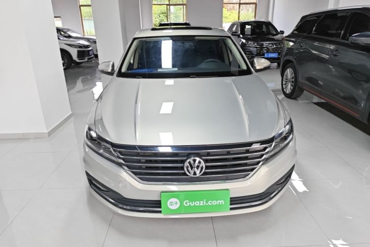 Volkswagen Lavida 2018 car image #3