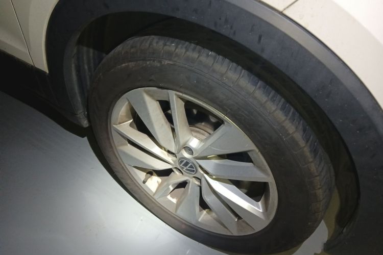 Volkswagen T-Cross 2021 car image #6