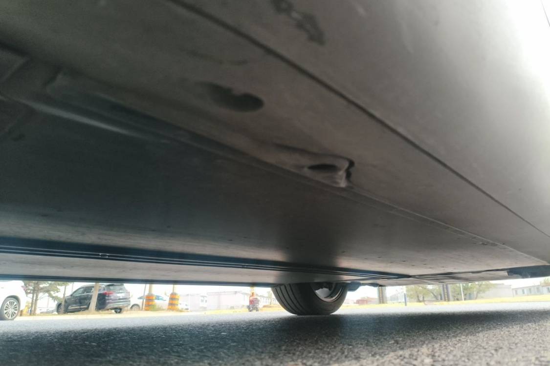Tesla Model Y 2024 car image #16