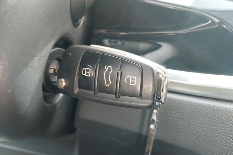 Audi Q3 2020 image de voiture #14