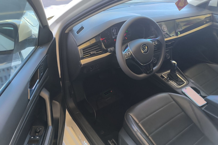 Volkswagen Lavida 2020 car image #12