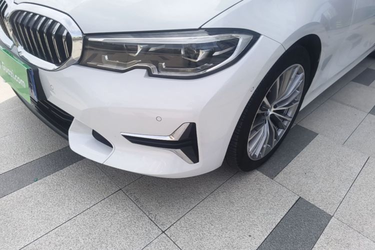 BMW 3 Series 2019 #23 BMW 3 Series 2019 car image #23